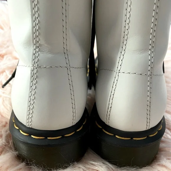 Dr. Martens 1460 W Smooth - Picture 9 of 12